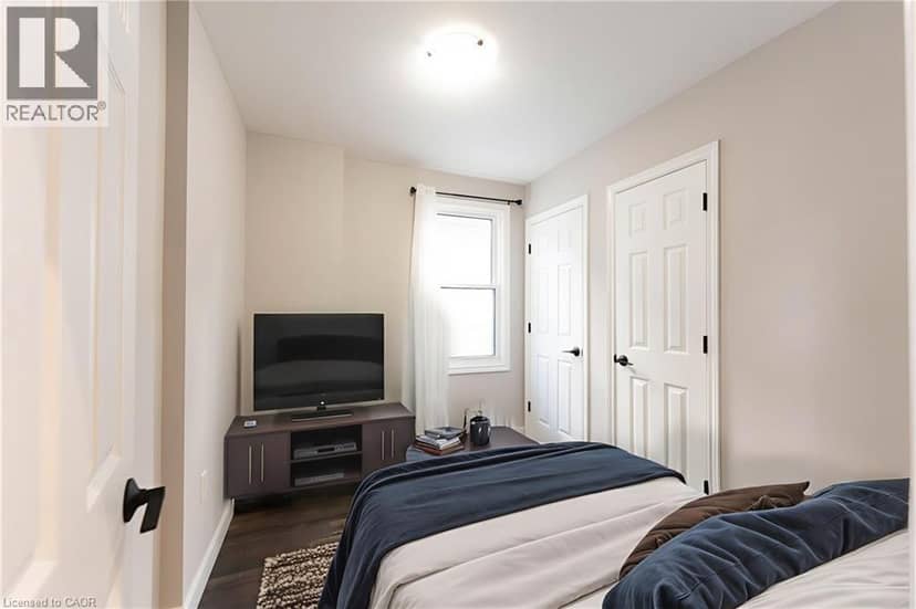 222 KENSINGTON Avenue N — photo 18 of 34