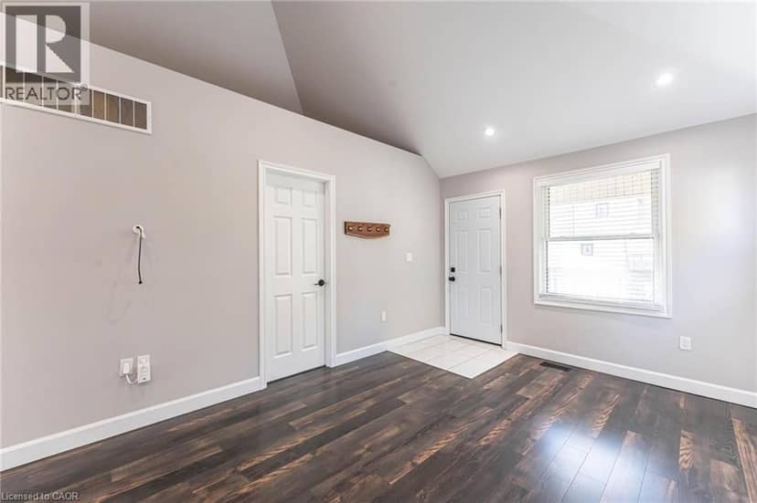 222 KENSINGTON Avenue N — photo 31 of 34