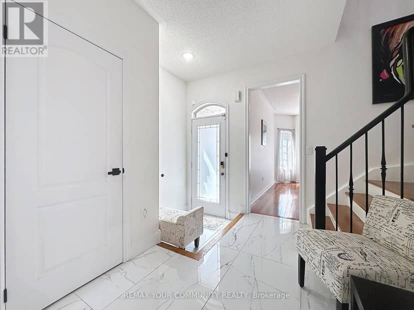 15 Bellefontaine Court — photo 4 of 29