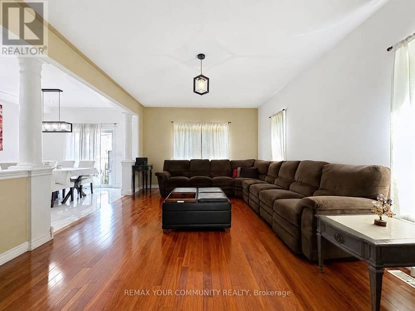 15 Bellefontaine Court — photo 8 of 29