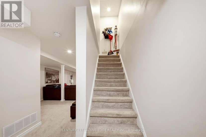 10 Dodds Square — photo 38 of 40