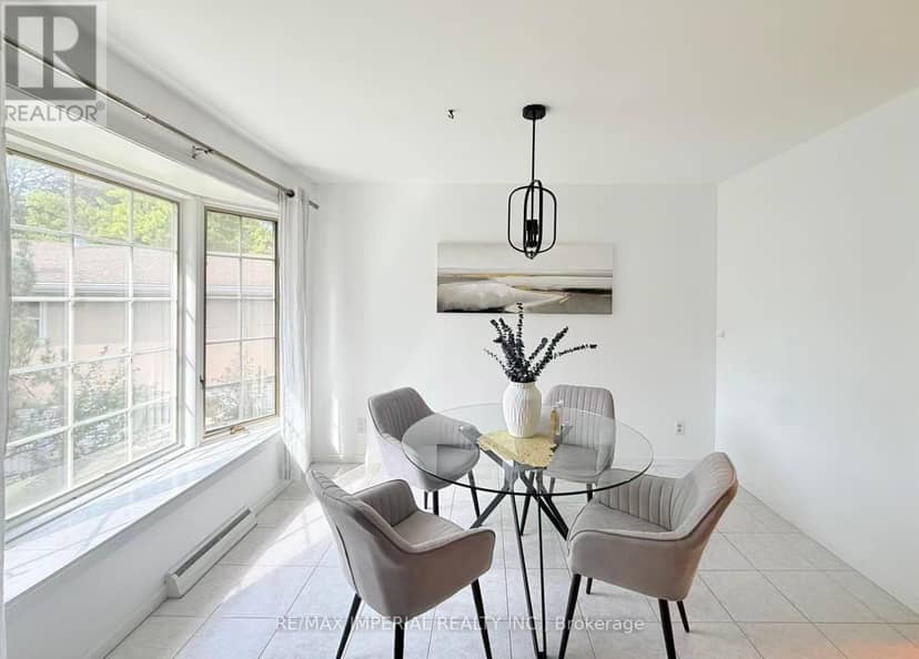 4 Pyramid Place — photo 6 of 16