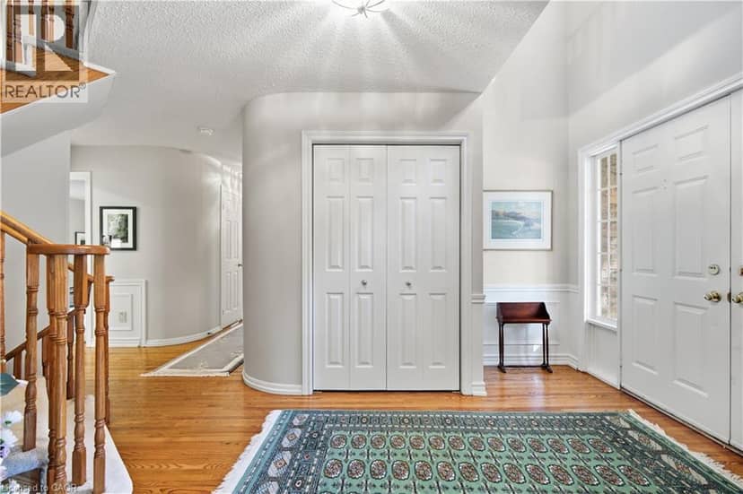 152 SEYMOUR Drive — photo 9 of 40