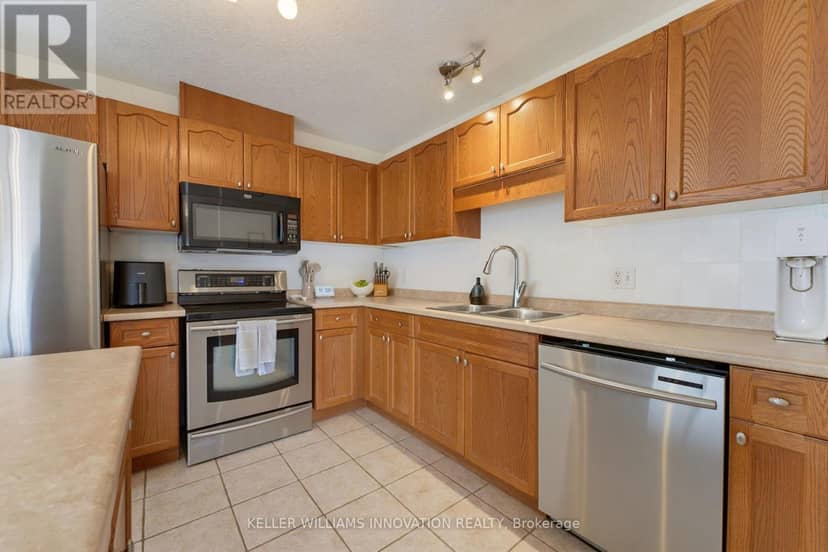 457 Danby Street E — photo 10 of 23