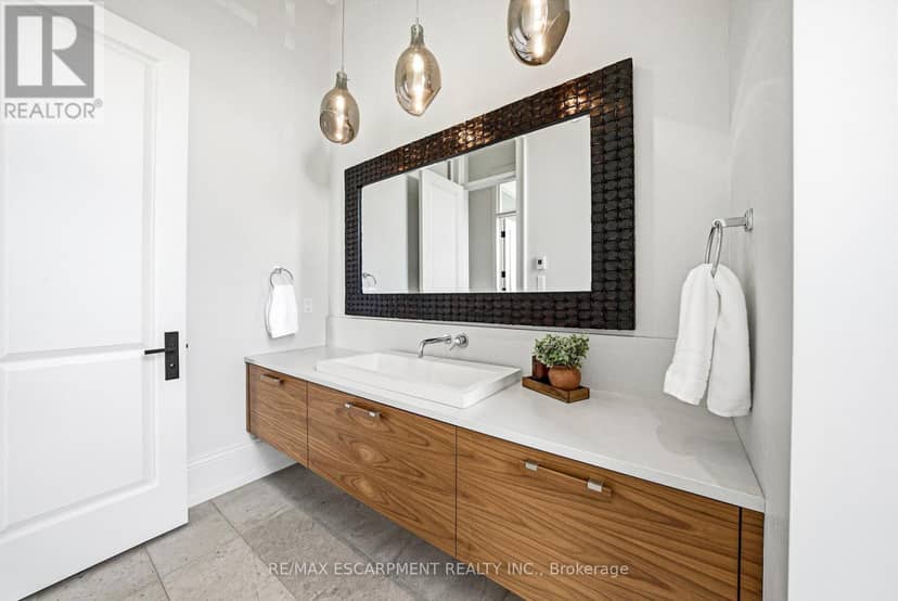 38 Visser Drive — photo 22 of 40