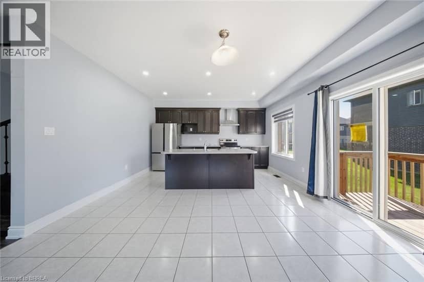 18 MACKLIN Street — photo 10 of 30