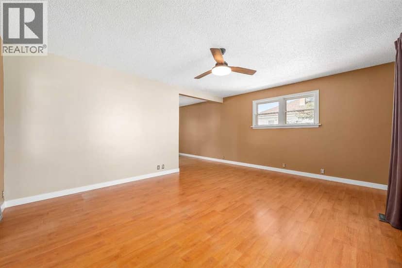 227 4 Street SW, Medicine Hat, photo 5