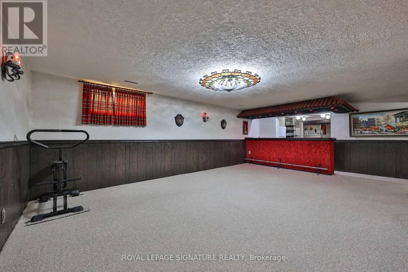 14 Logstone Crescent — photo 33 of 40