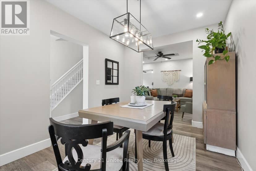 555 Romaine Street — photo 11 of 40