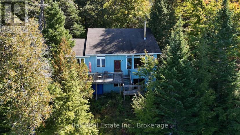 1034 Charlie George Lake Drive N, Dysart et al, photo 2
