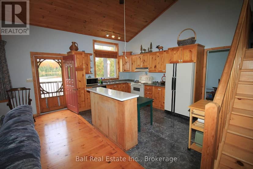 1034 Charlie George Lake Drive N, Dysart et al, photo 6