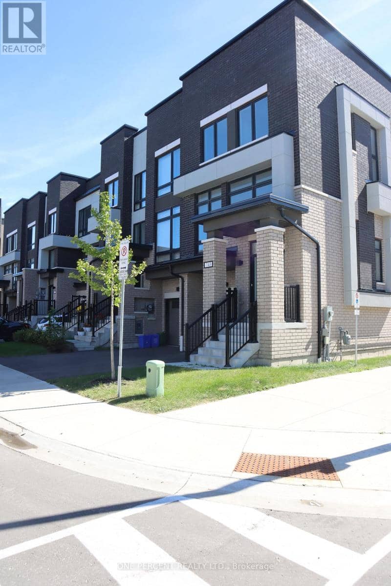 743 Stanstead Path, Oshawa