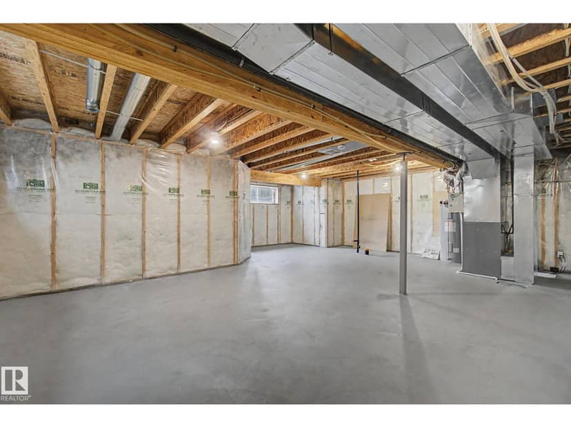 66 Vanessa Av — photo 31 of 40
