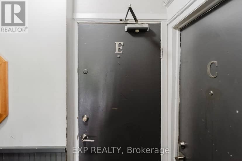 514 Lyon Street N — photo 39 of 40