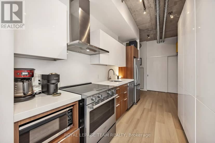 905 - 360 McLeod Street — photo 4 of 35