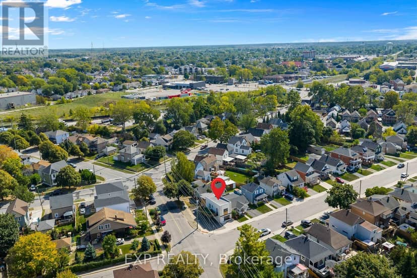 60 Margery Road — photo 10 of 32