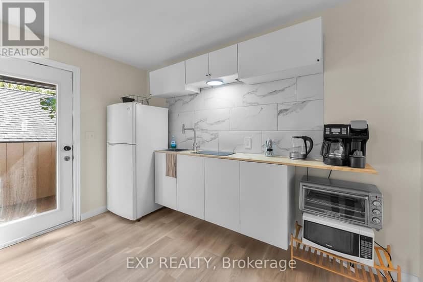 60 Margery Road, Welland, photo 2
