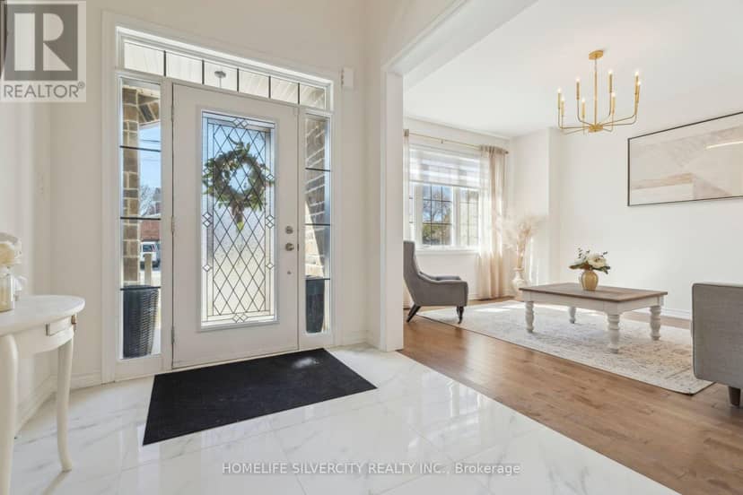 100 Church Street, Georgina, photo 5