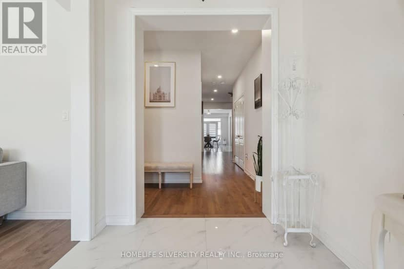 100 Church Street, Georgina, photo 6