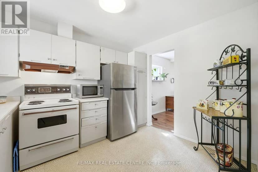 25 Scottsdale Court — photo 13 of 35