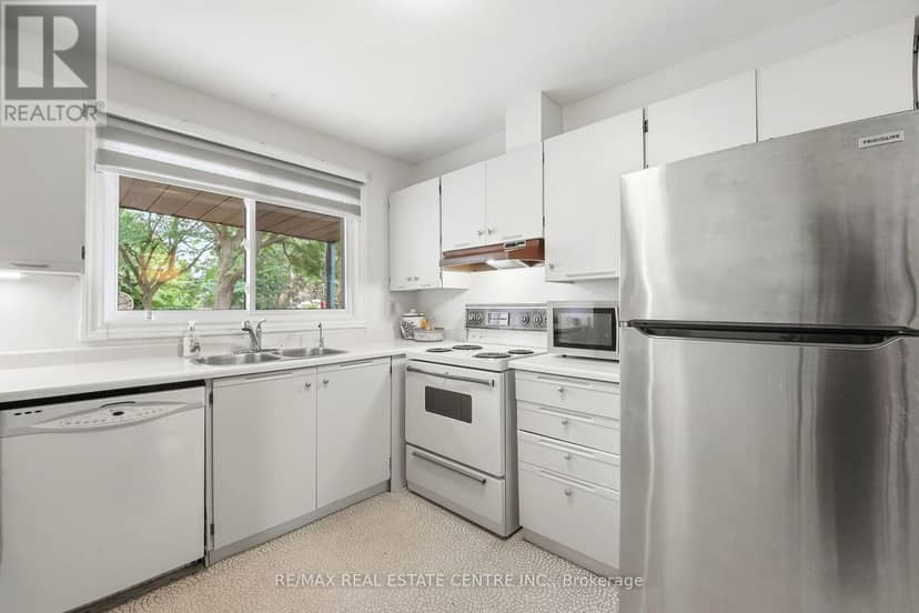 25 Scottsdale Court — photo 15 of 35
