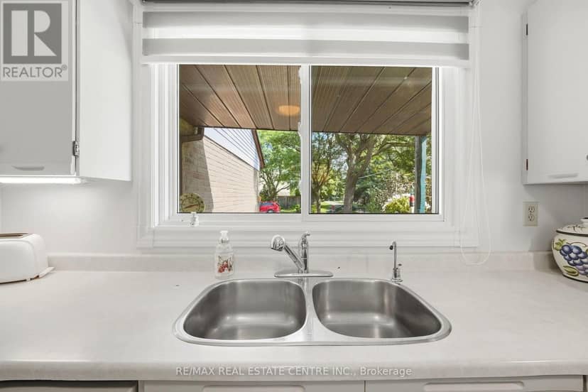 25 Scottsdale Court — photo 17 of 35