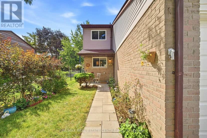 25 Scottsdale Court, Brampton, photo 4