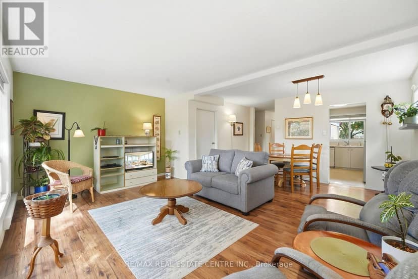 25 Scottsdale Court — photo 9 of 35