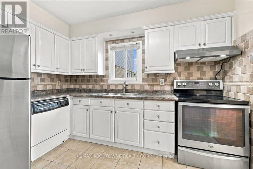 2197 Pembroke Court — photo 17 of 40