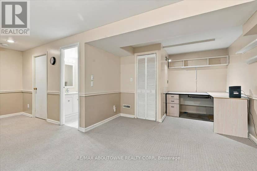 2197 Pembroke Court — photo 34 of 40