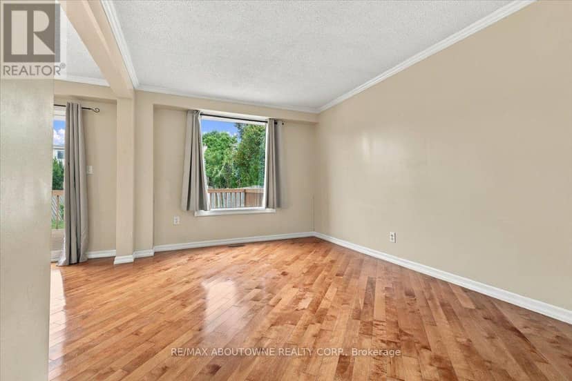 2197 Pembroke Court, Burlington, photo 6