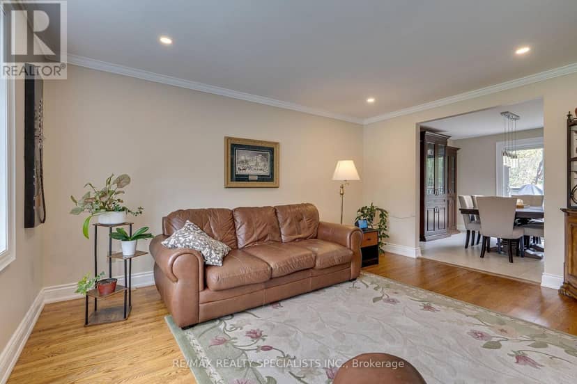7 Orsi Road — photo 10 of 40