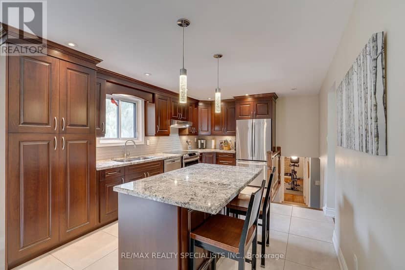 7 Orsi Road — photo 13 of 40