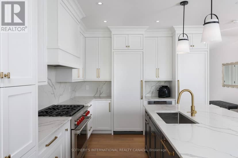 57 Burnhamthorpe Park Boulevard — photo 10 of 40