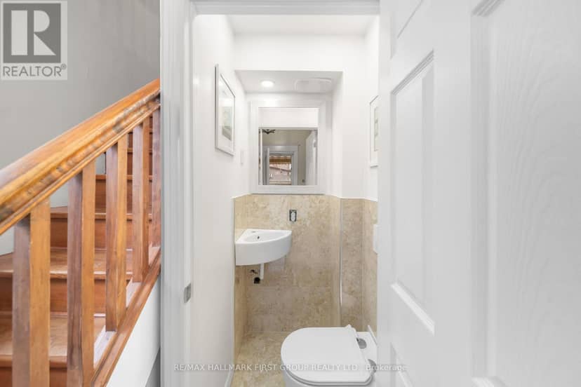 7 McMurchy Avenue S — photo 10 of 40
