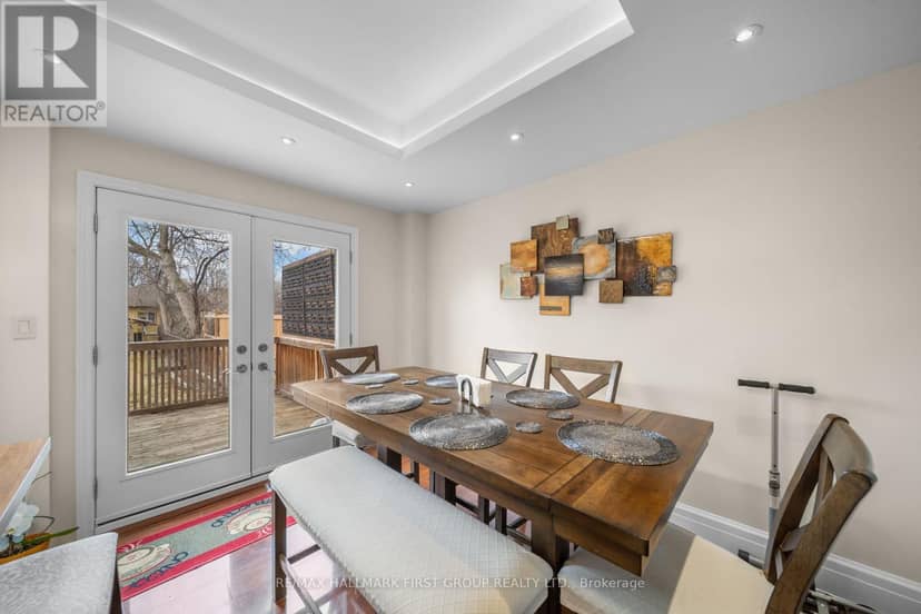 7 McMurchy Avenue S — photo 19 of 40