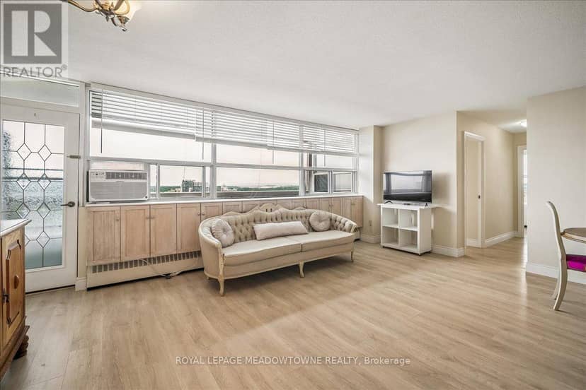 1601 - 2263 Marine Drive, Oakville, photo 8