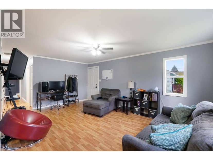 107 OMENICA STREET, Kitimat, photo 3