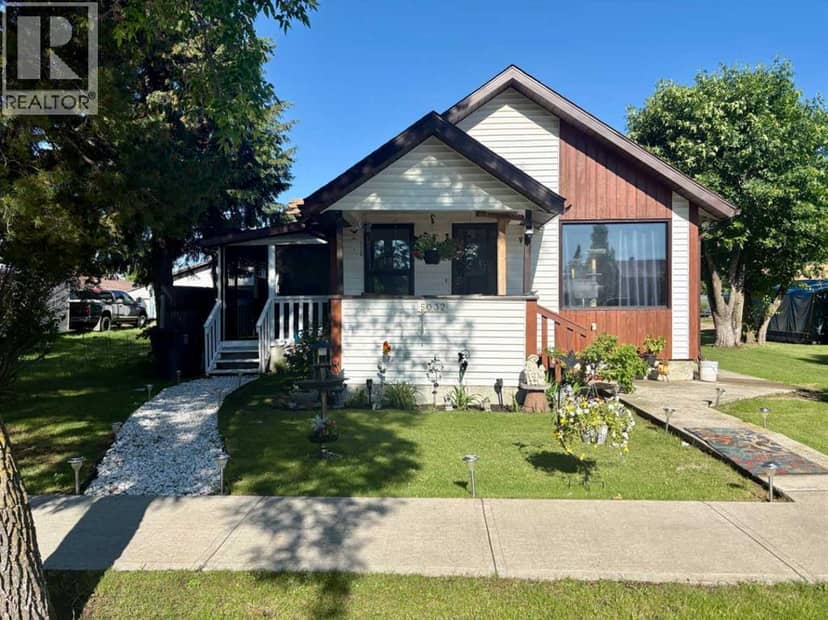5032 48 Street, Mannville, photo 2