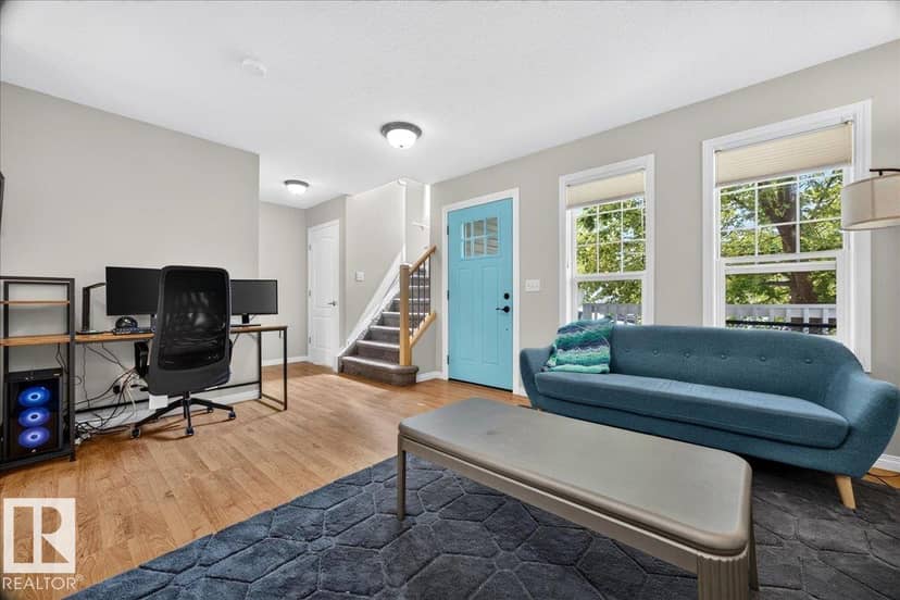 887 Oakland Bv — photo 11 of 40