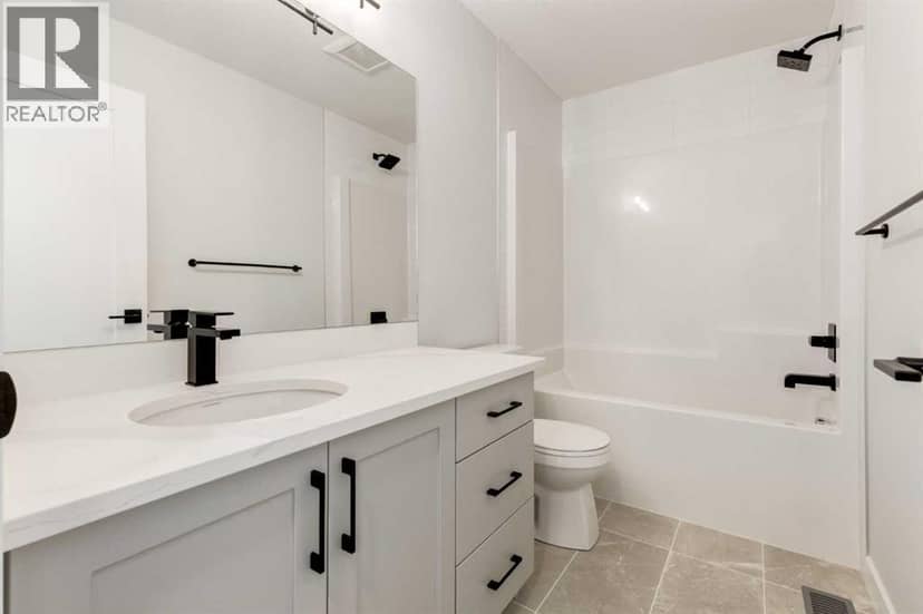 121 Walden Lane SE — photo 14 of 17