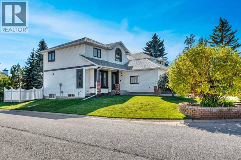 238 Hawktree Bay NW, Calgary, photo 3
