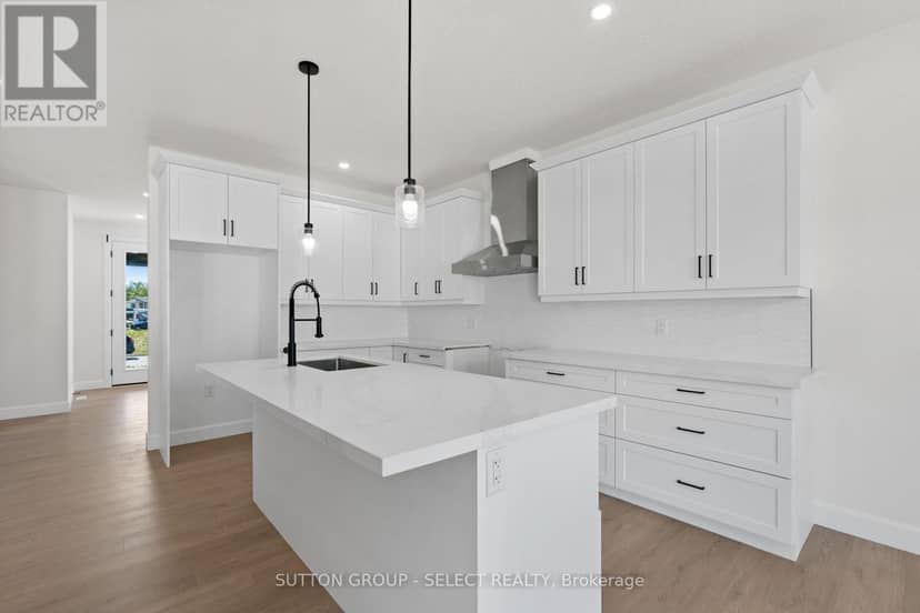 6394 Heathwoods Avenue — photo 14 of 40