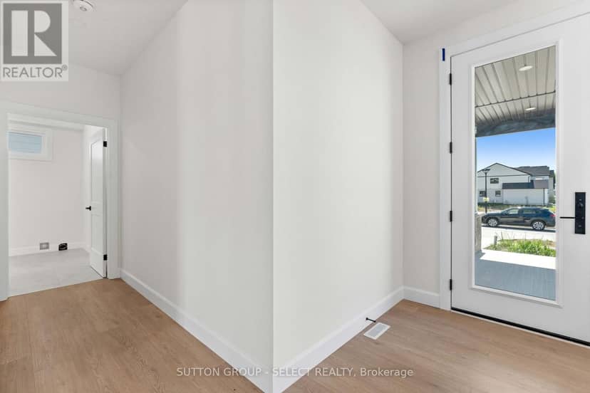 6394 Heathwoods Avenue — photo 21 of 40