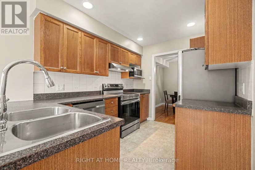 623 Wild Shore Crescent — photo 13 of 32