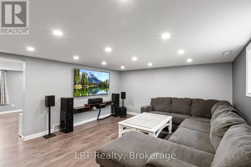 9 Lakeview Avenue — photo 28 of 40
