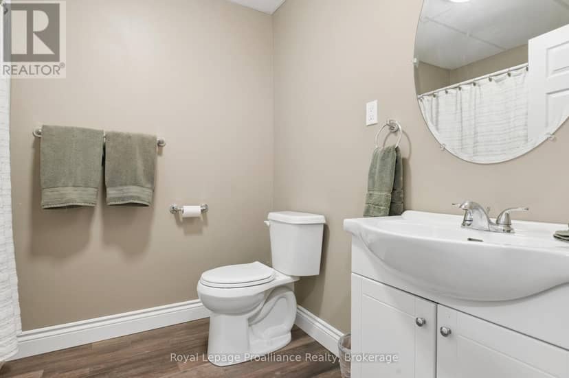 2 Bevan Drive — photo 36 of 40