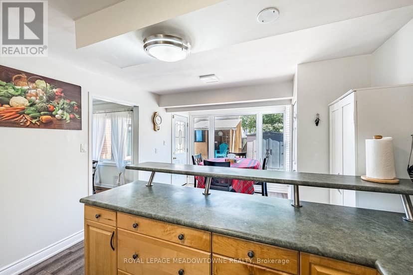 1157 Kos Boulevard — photo 18 of 40