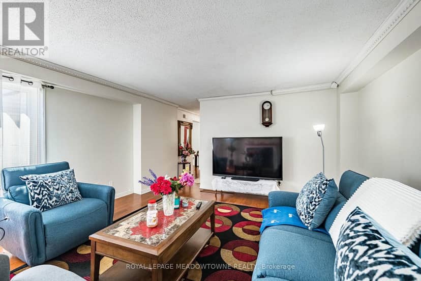 1157 Kos Boulevard — photo 11 of 40
