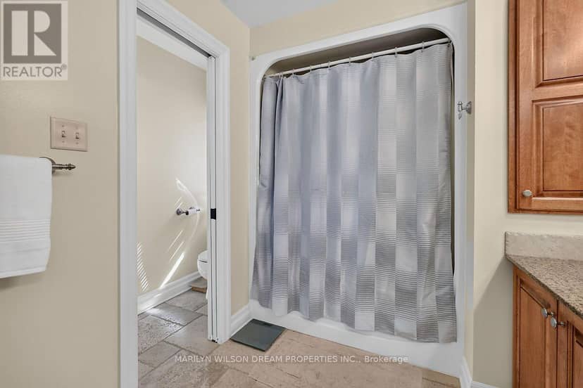 448 Rahul Crescent — photo 33 of 40